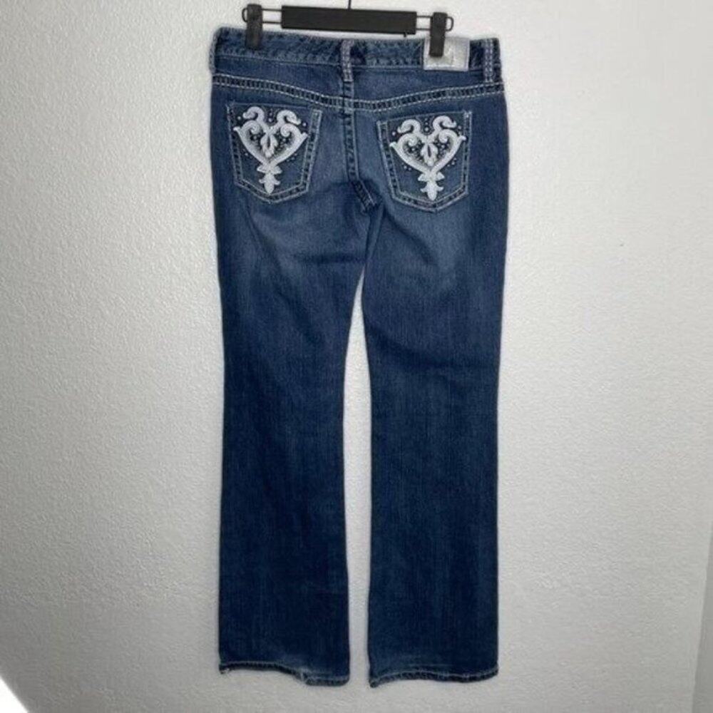 Maurices Womens Jeans Size 30 Premium Denim Blue Dark Wash Bootcut Embroidered - Picture 10 of 14